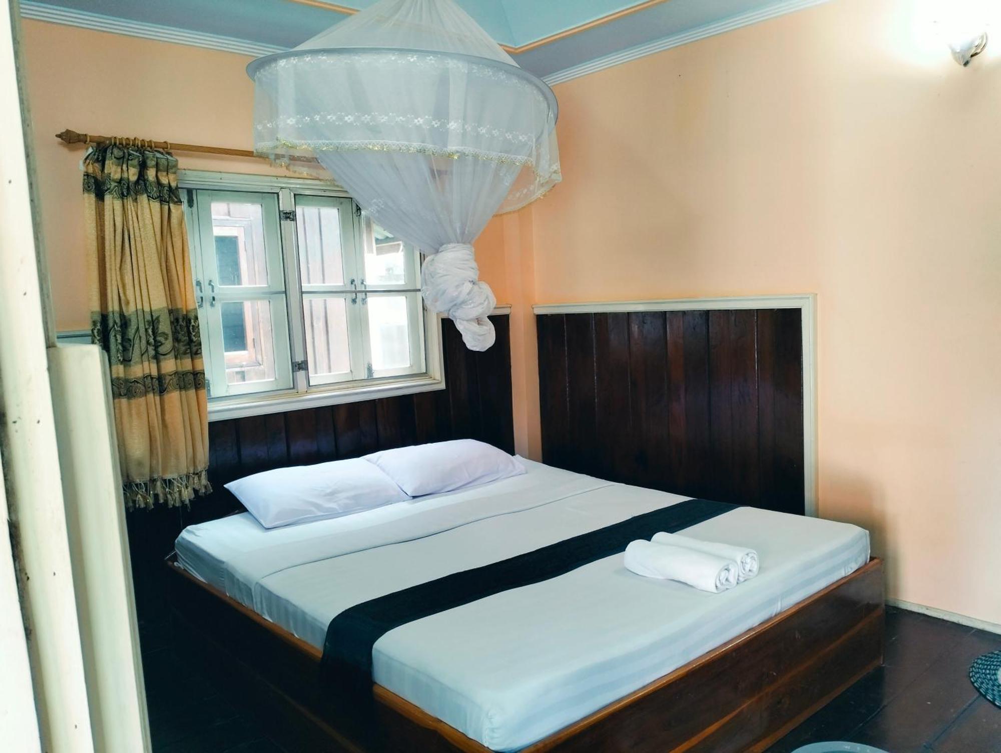 Pan Guest House Donkhone Ban Donsom Buitenkant foto