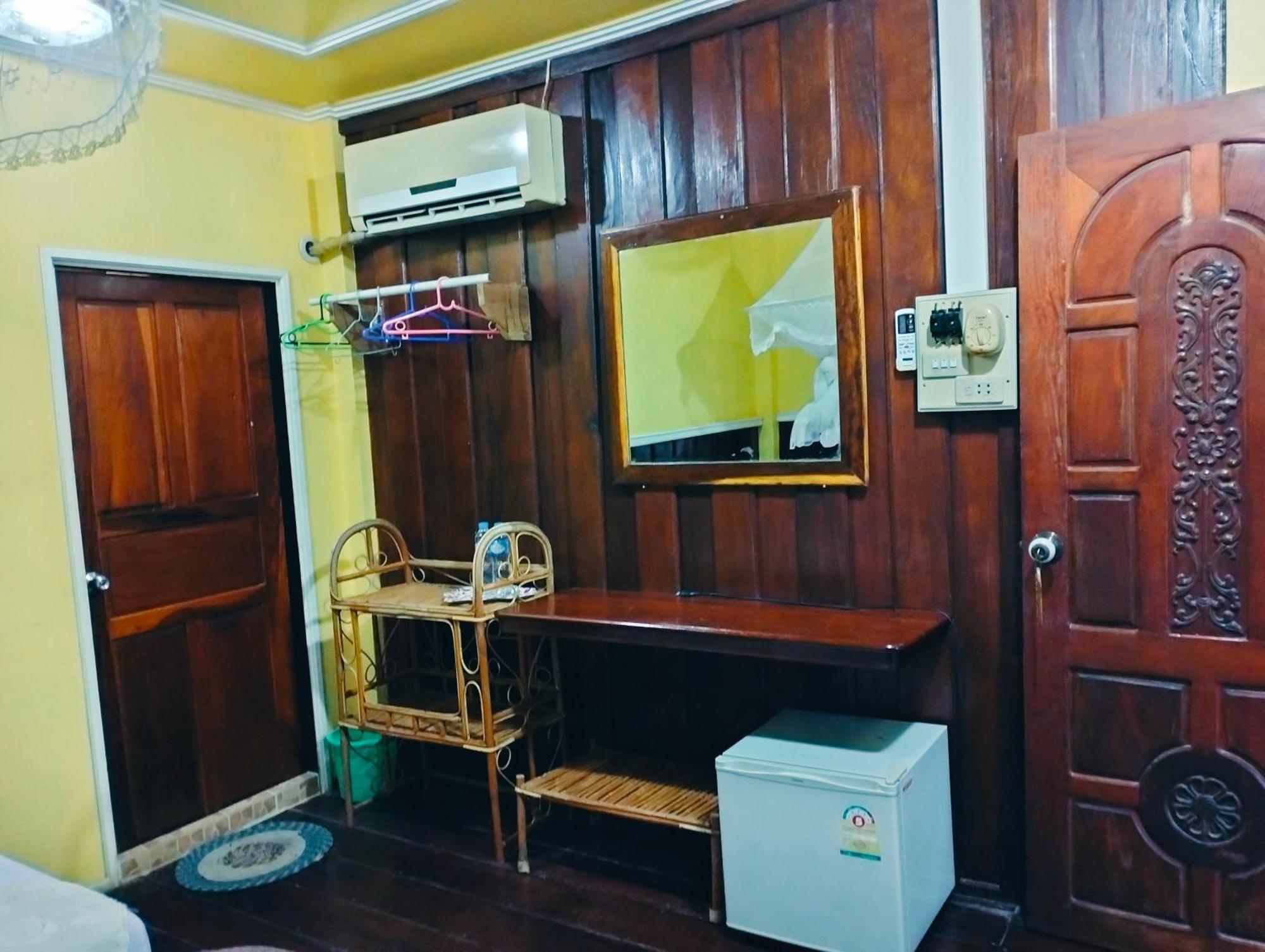 Pan Guest House Donkhone Ban Donsom Buitenkant foto
